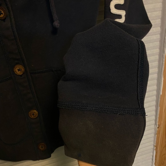 Vintage Hollister woman’s small button-up hooded cardigan! - Picture 3 of 4